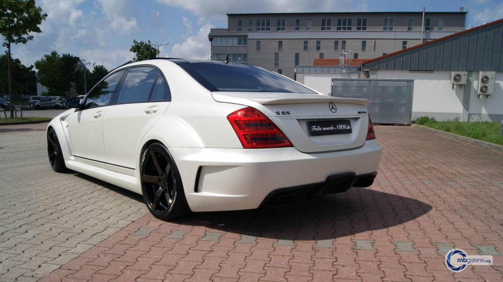 Mercedes w221 диски черные Kleemann