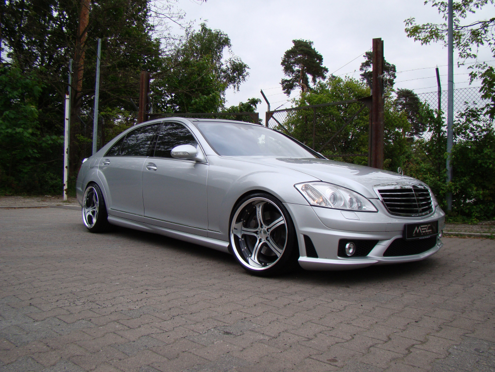 Mercedes s class w221 AMG