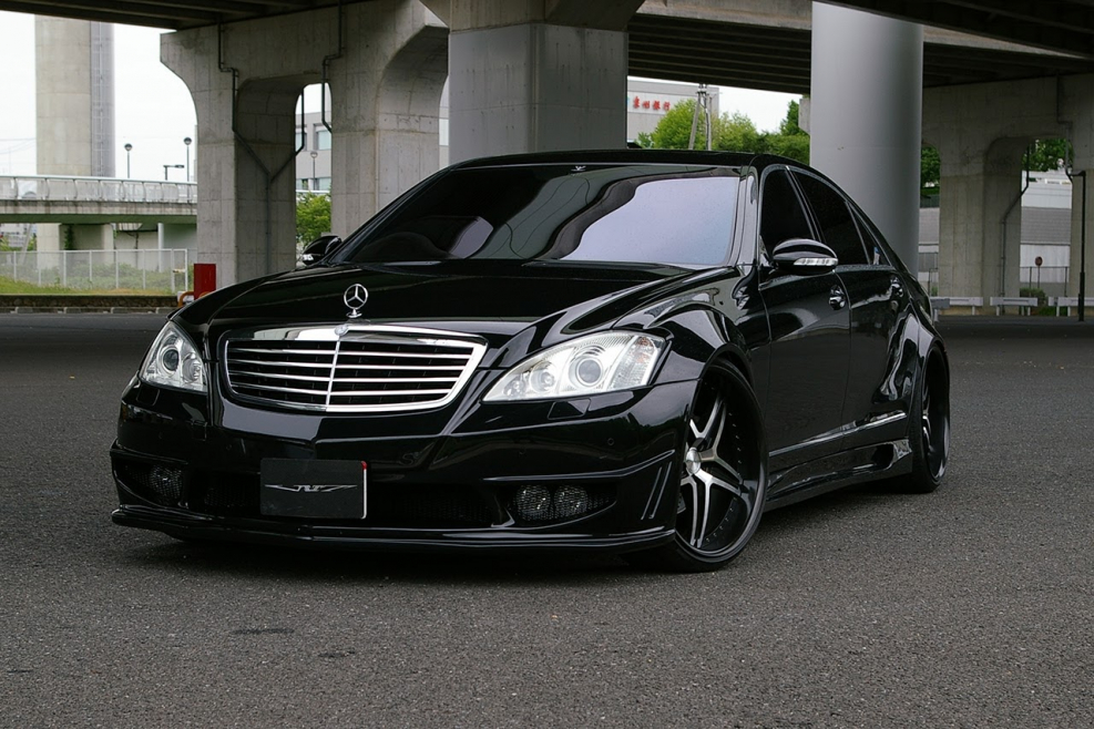Mercedes Benz s class w221 Tuning