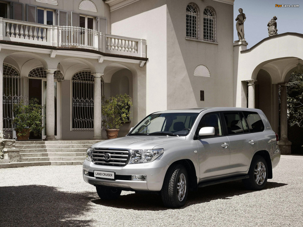 Toyota Land Cruiser