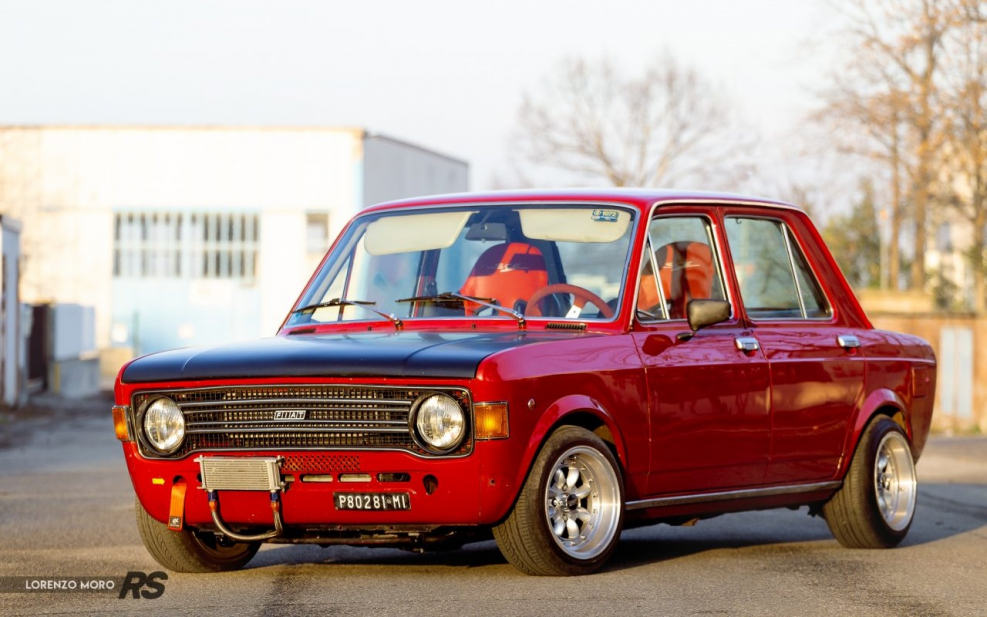 Fiat 128p stance