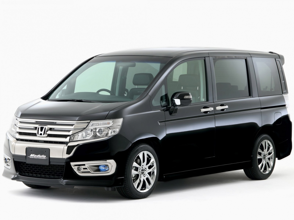 Honda Stepwgn spada 2013