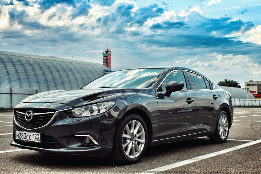 Мазда 6 черная