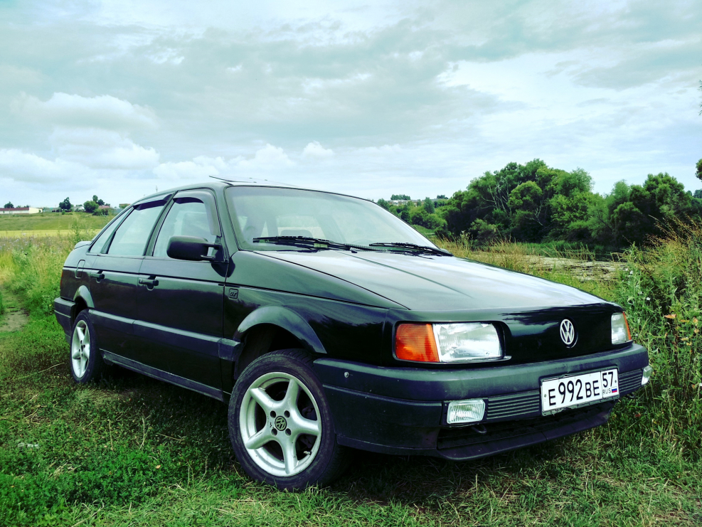 Volkswagen Пассат 1990