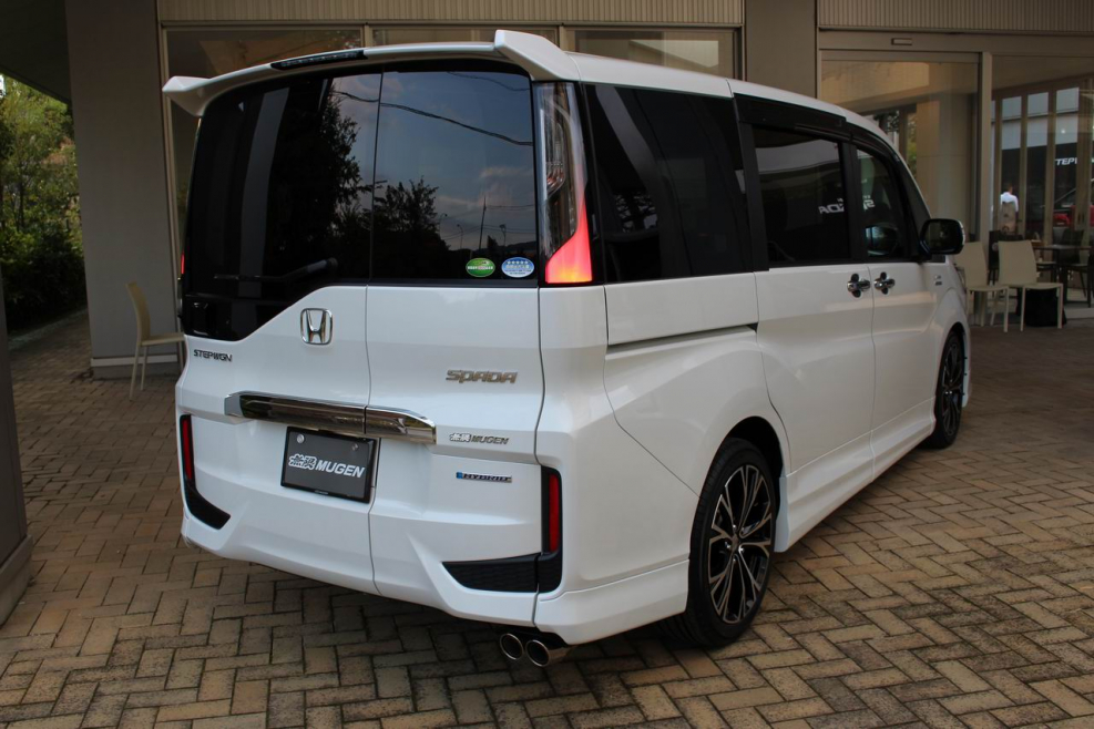 Honda Stepwgn 4wd 2000
