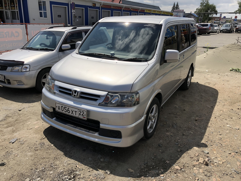 Honda STEPWAGON 2002