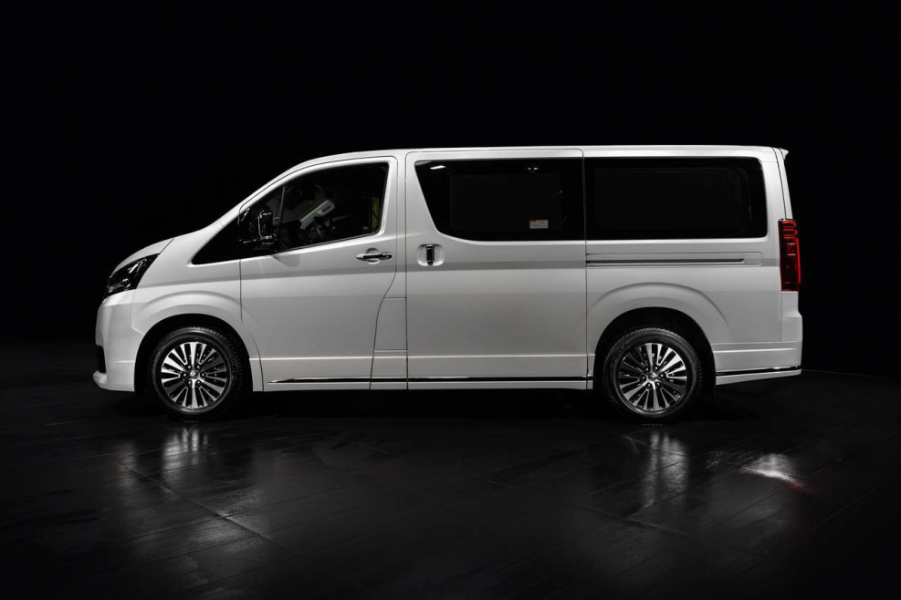 Toyota Hiace h300
