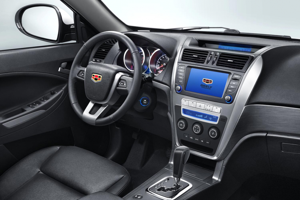 Geely Emgrand x7 2021