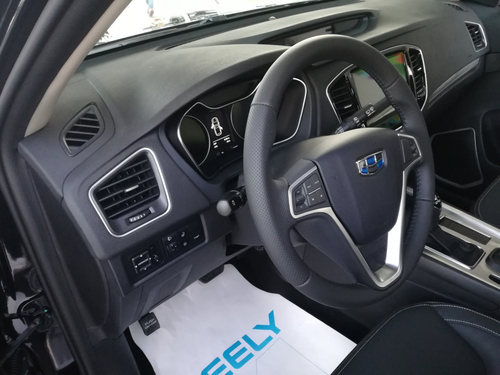 Geely Emgrand 7