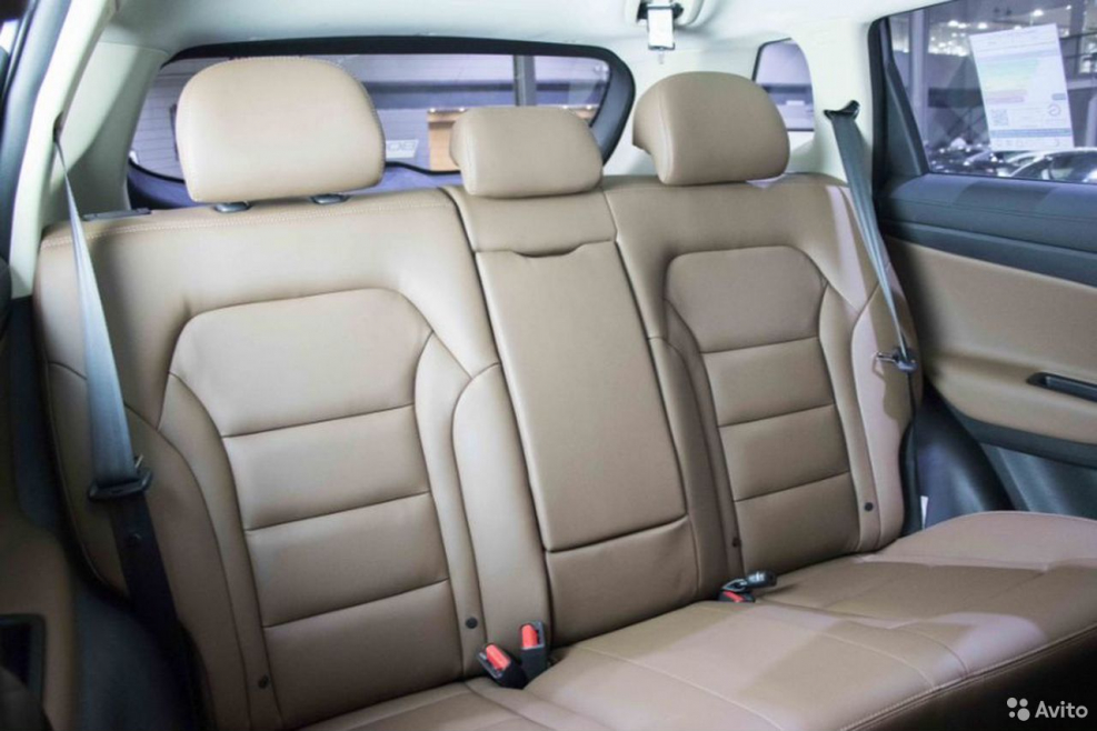 Geely Emgrand x7 2019 салон