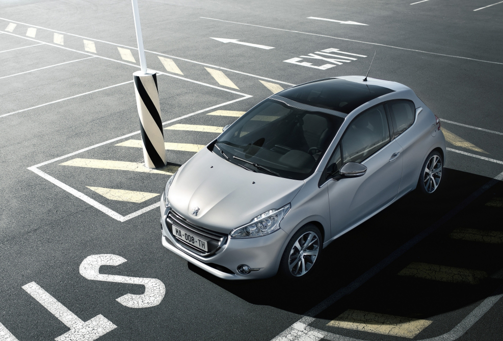 Peugeot 208 1,4 МТ