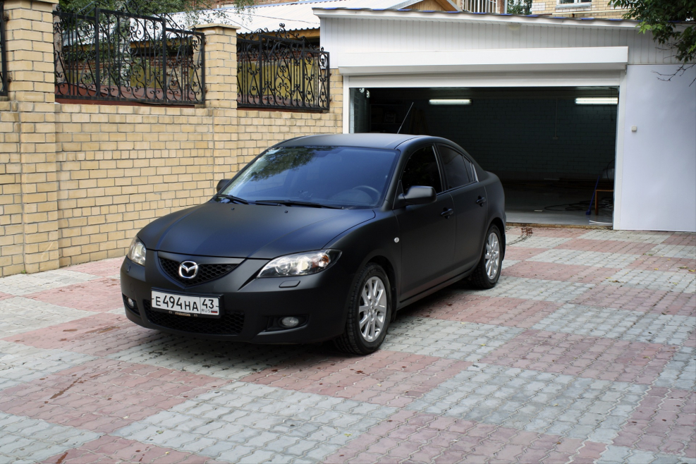 Мазда 3 2008 седан черный матовый