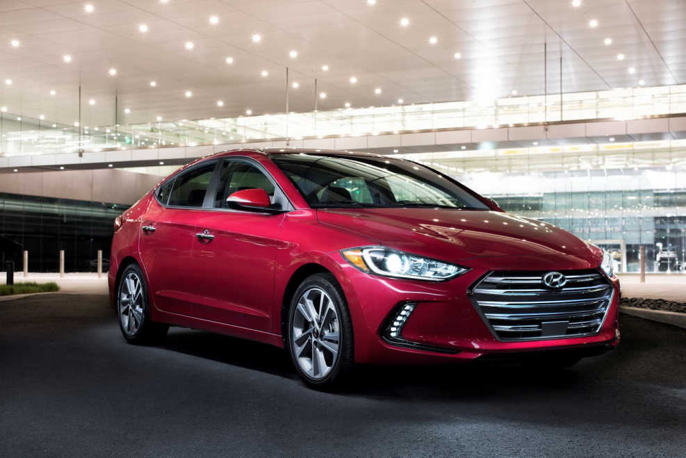 Hyundai Elantra 6