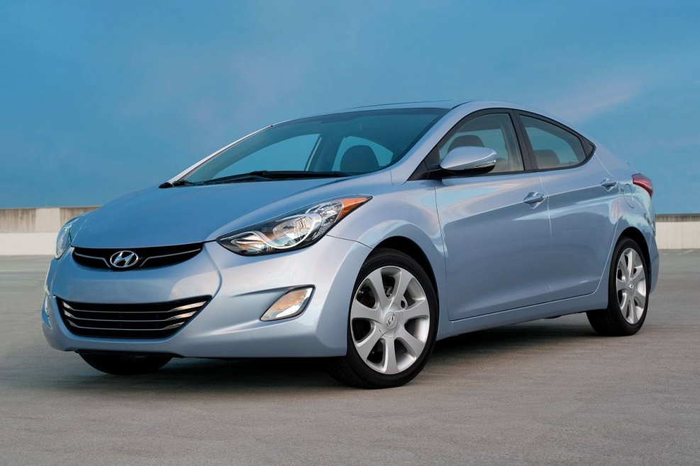 Hyundai Elantra 2015 седан
