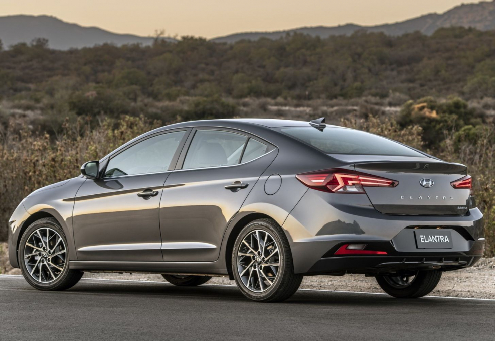 Hyundai Elantra 2020