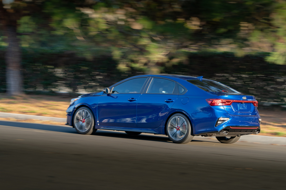 Kia Cerato 2020 gt line синяя