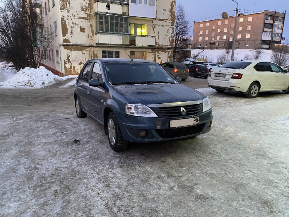 Логан фаза 2 с черным бампером