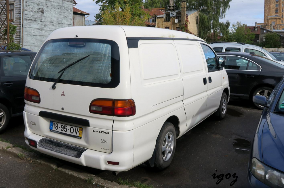 Мицубиси Делика л 400