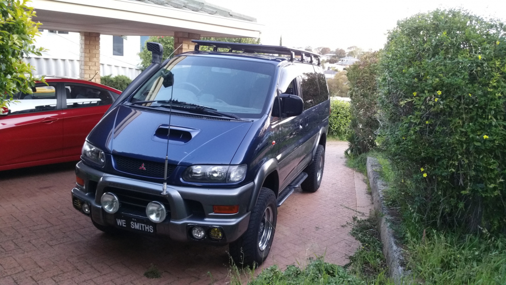 Mitsubishi Space Gear l400