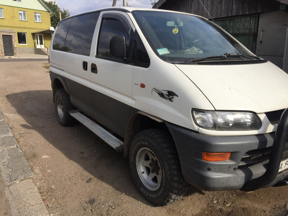 Mitsubishi l400