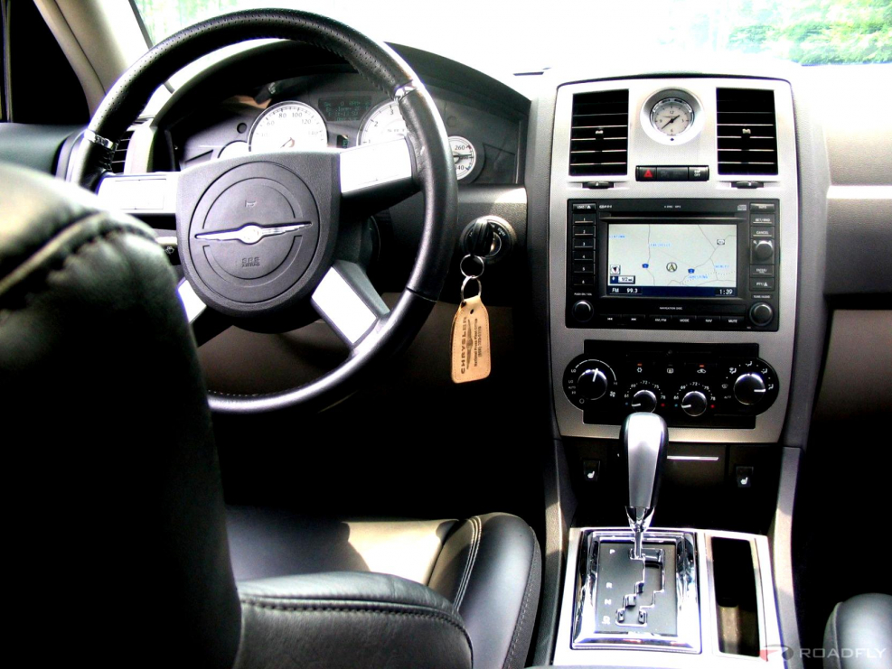Chrysler 300 c 2006 Interior