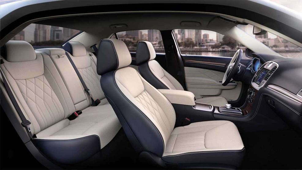 Chrysler 300 Interior