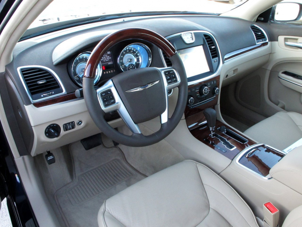 Chrysler 300 Interior
