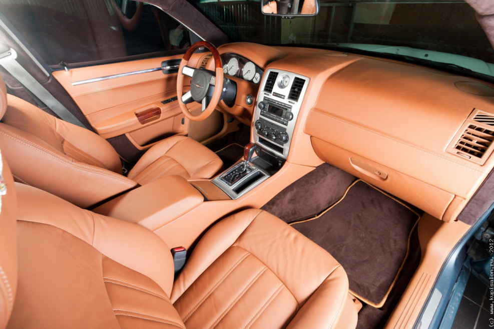 Chrysler 300c Interior Tuning