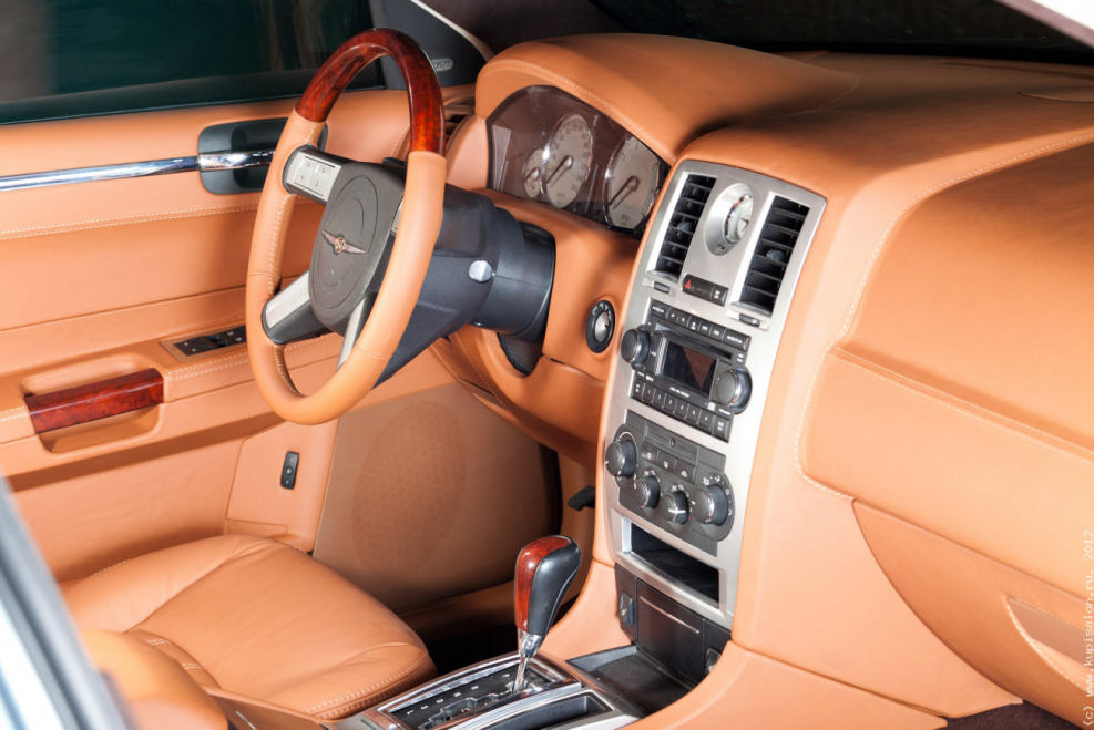 Chrysler 300c перешивка салона