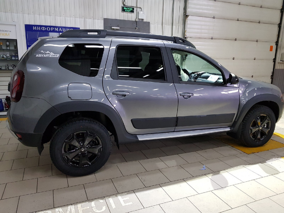 Renault Duster Adventure 2019 серебристый
