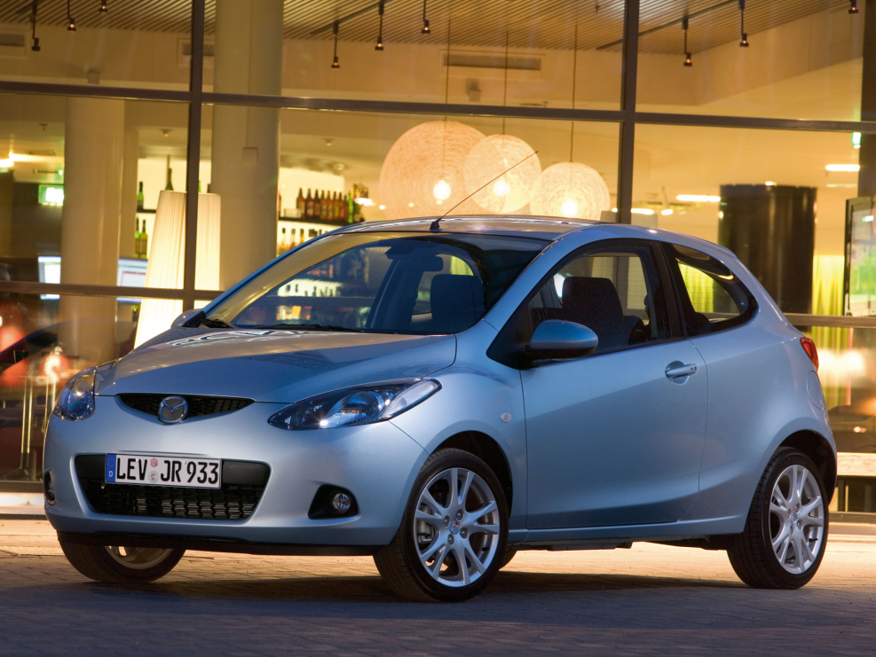 Mazda 2 хэтчбек