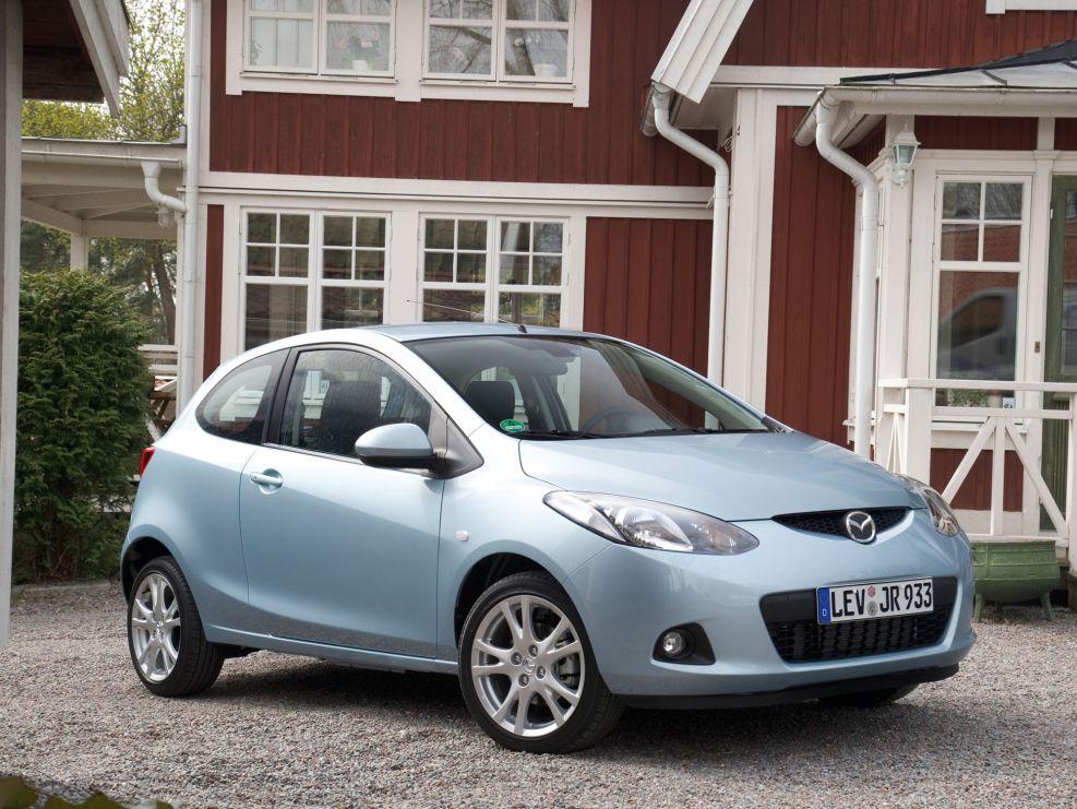 Mazda 2 хэтчбек