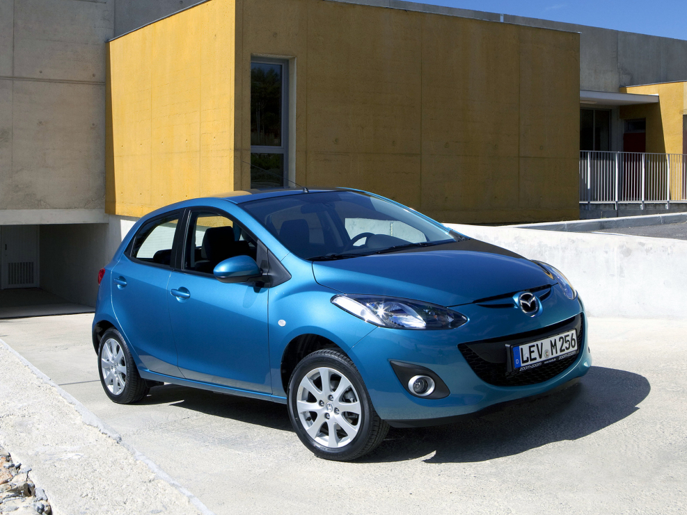 Mazda 2 exppust
