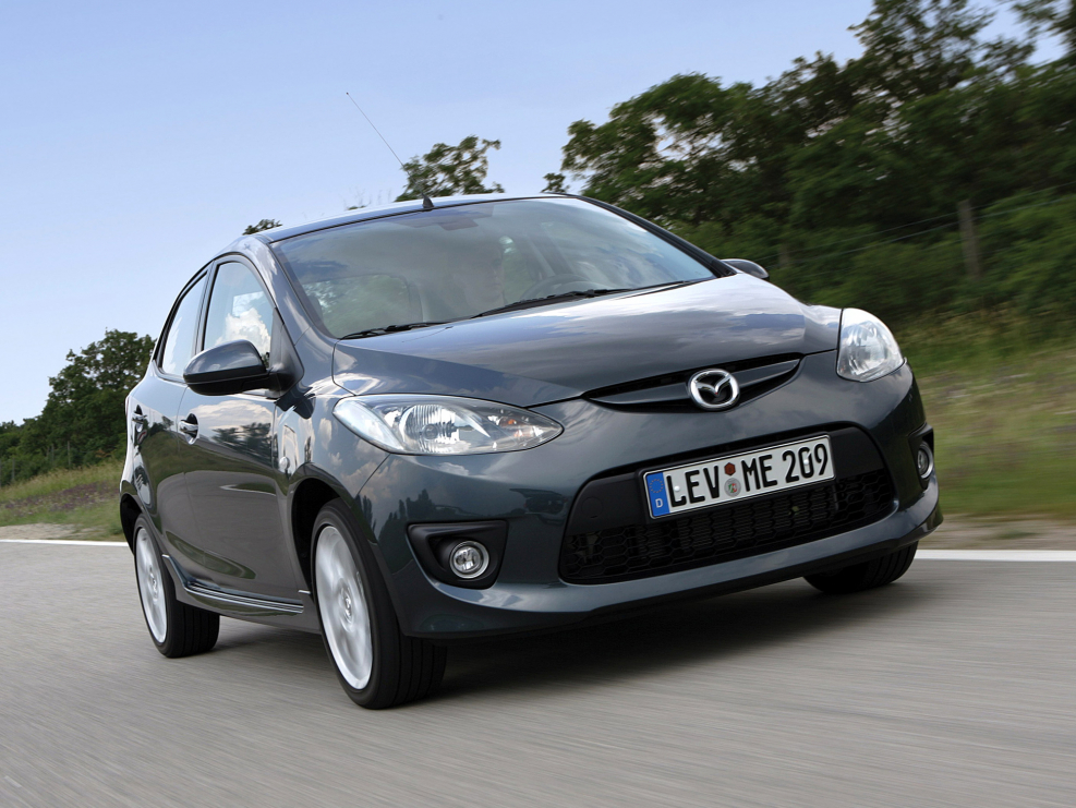 Mazda 2 хэтчбек
