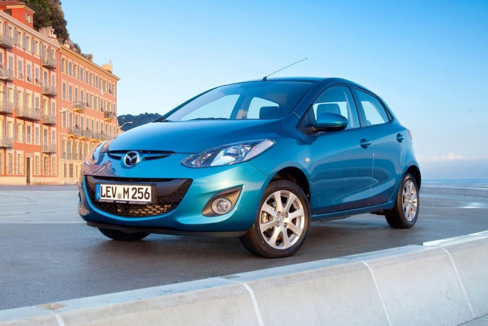 Mazda 2 хэтчбек 2010