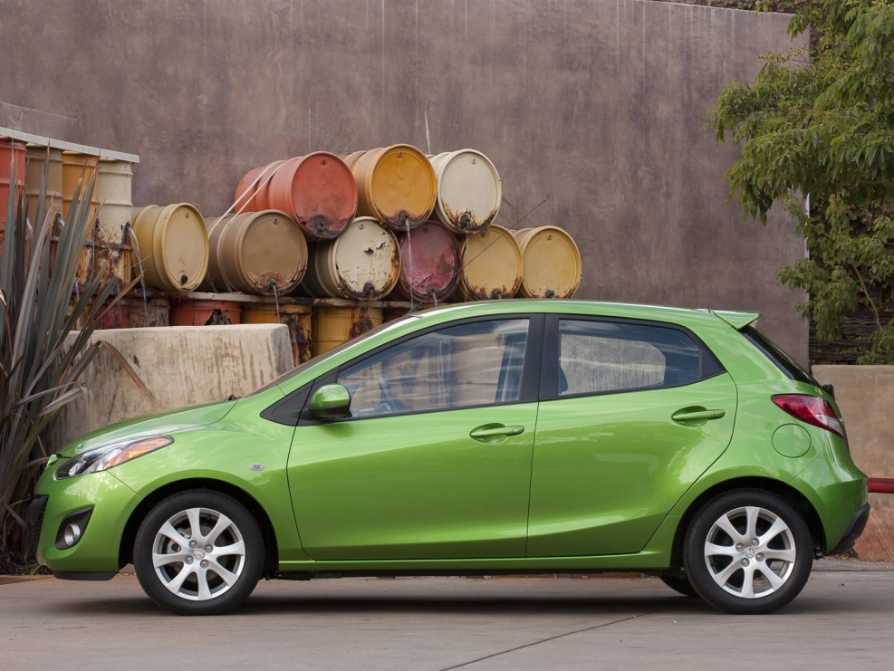 Mazda 2 2013