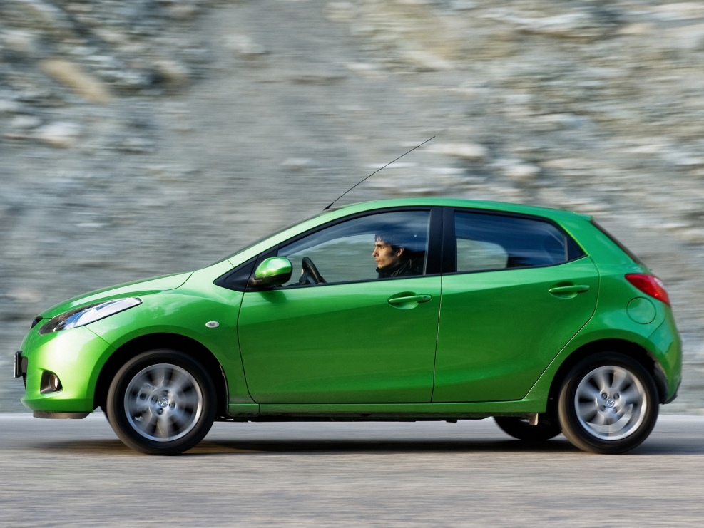 Mazda 2+2