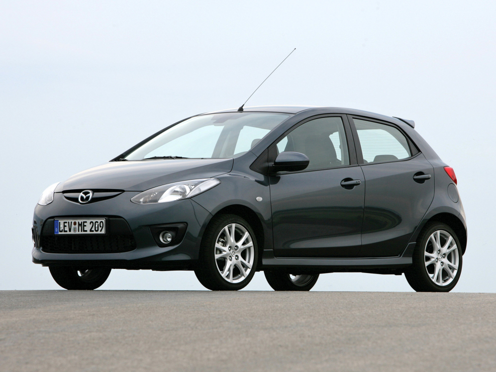 Mazda 2 хэтчбек