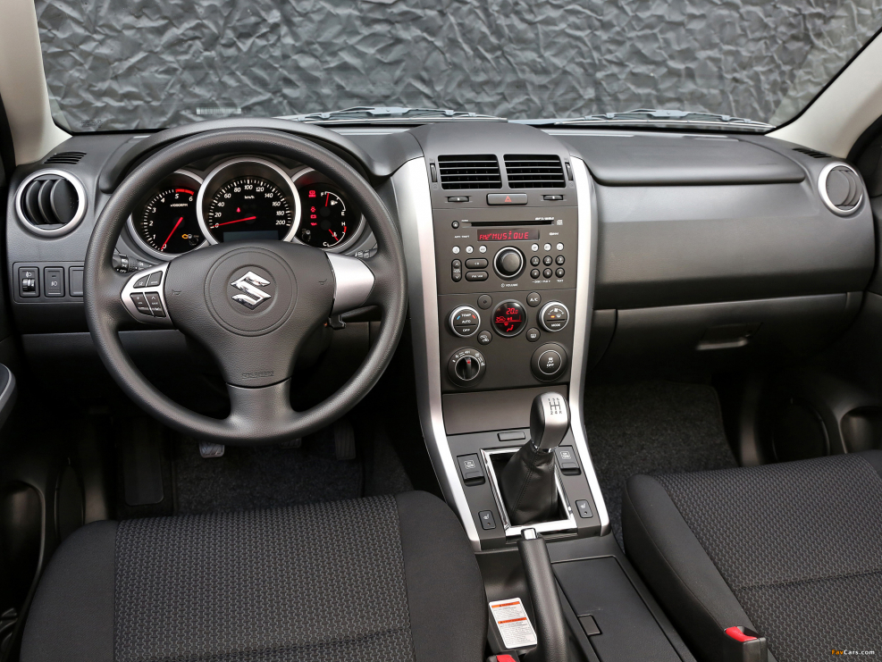 Suzuki Grand Vitara 2010 салон