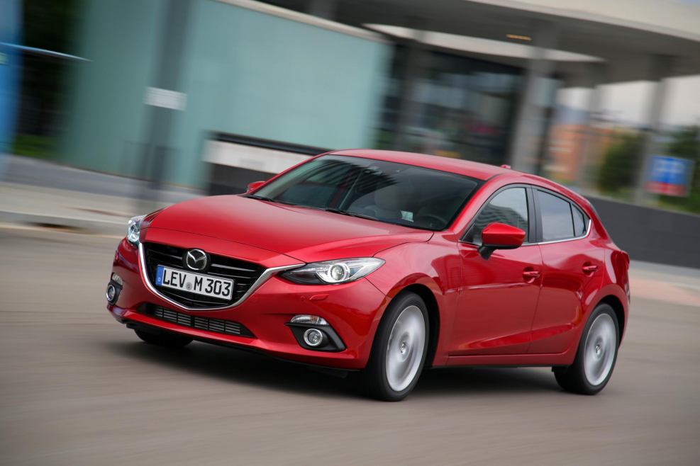 Mazda 3 седан и хэтчбек