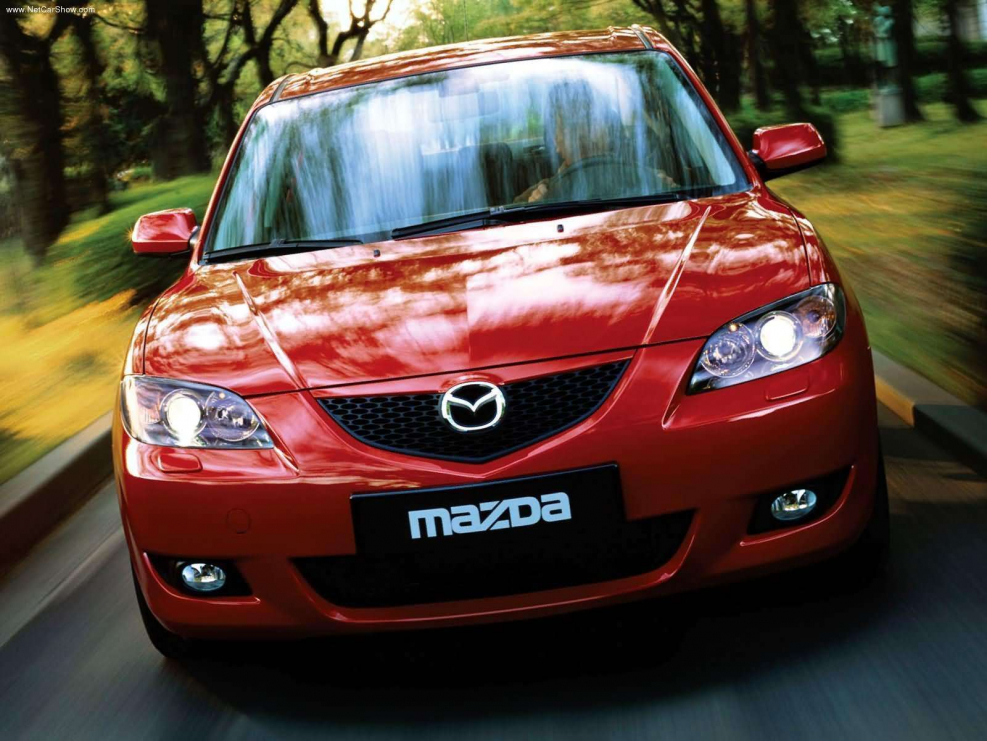 Мазда Аксела 2004