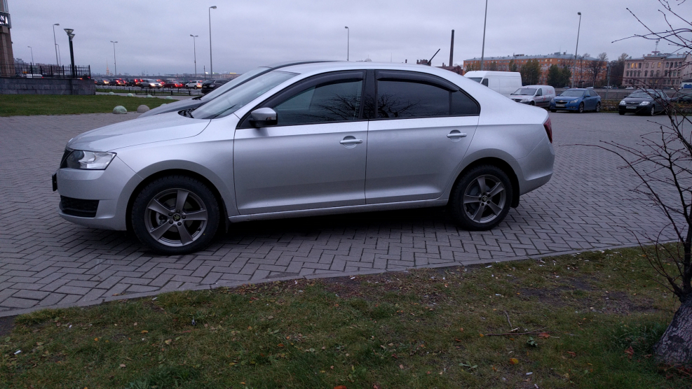 Skoda Rapid r16