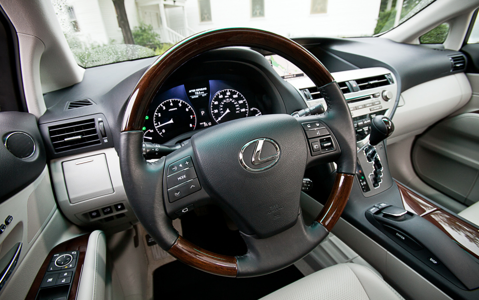 Лексус rx350 2010 салон