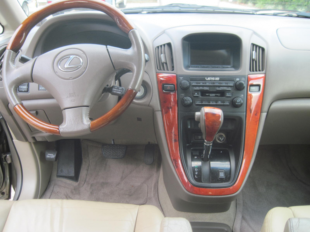 Lexus rx300 2000 Interior