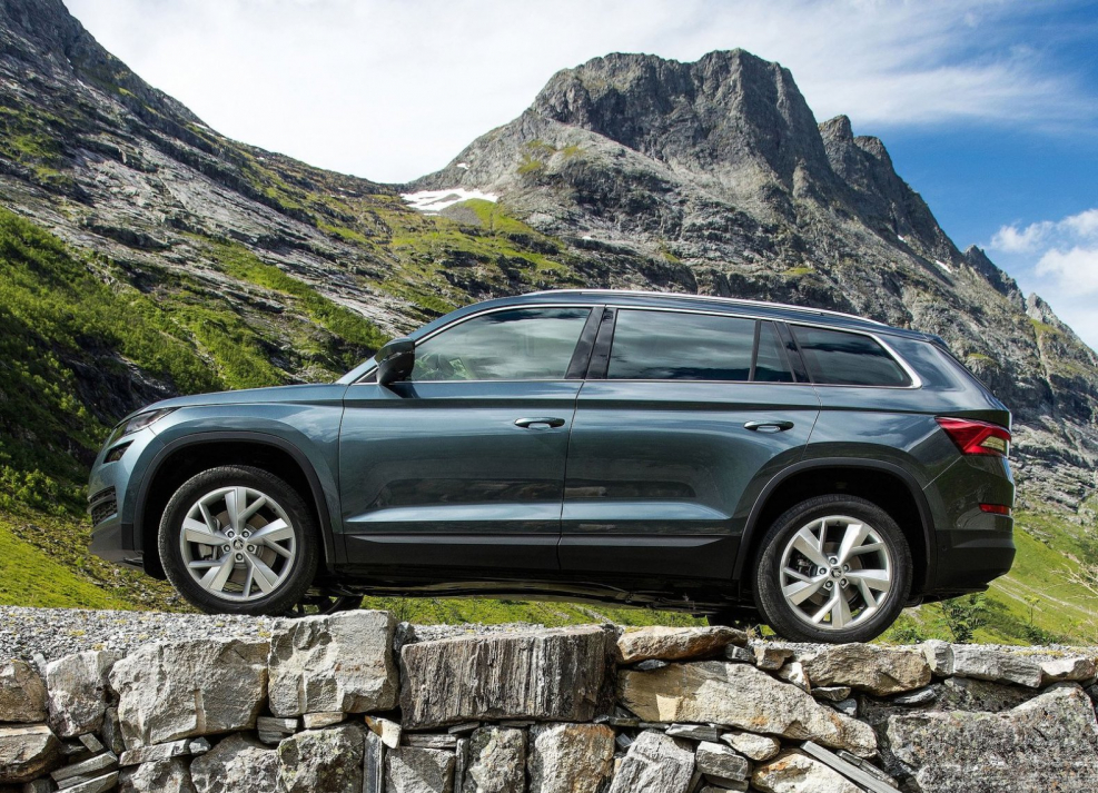 Skoda Kodiaq зеленый
