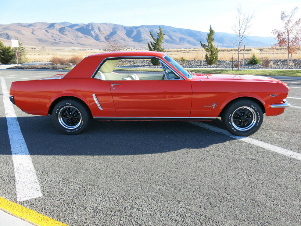 Форд Мустанг 1965 Fastback