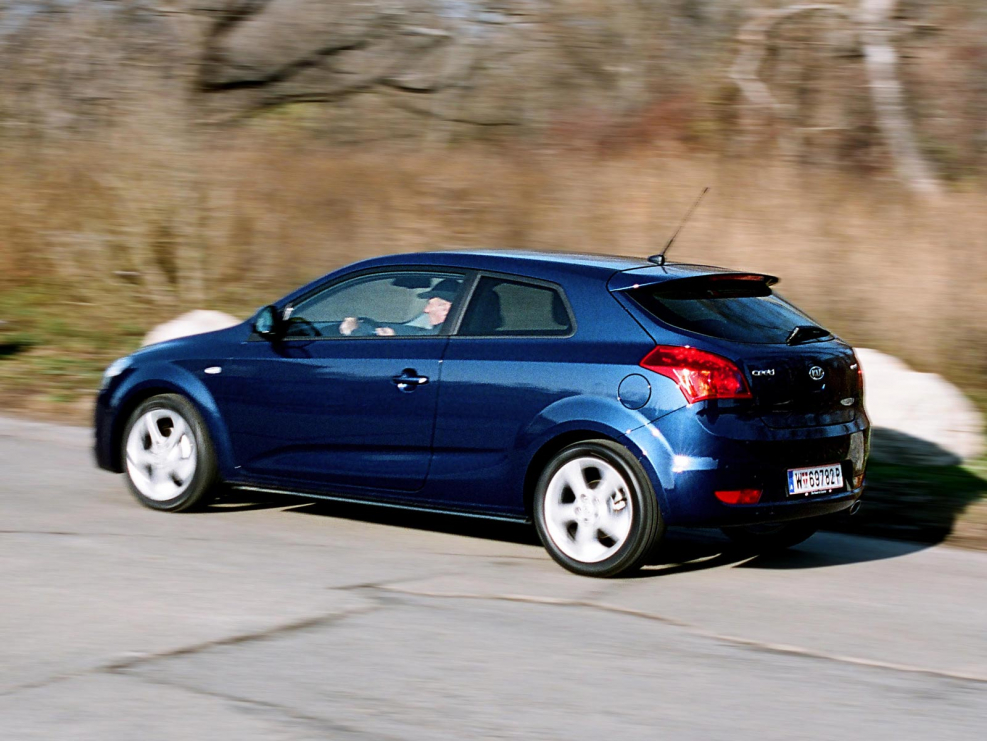 Kia Ceed купе 2008