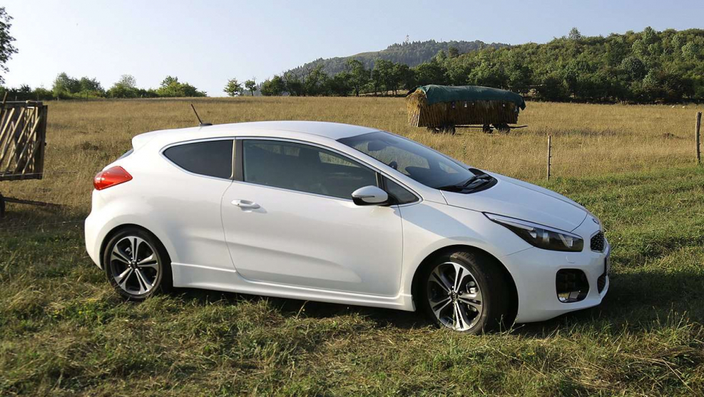 Kia Ceed купе