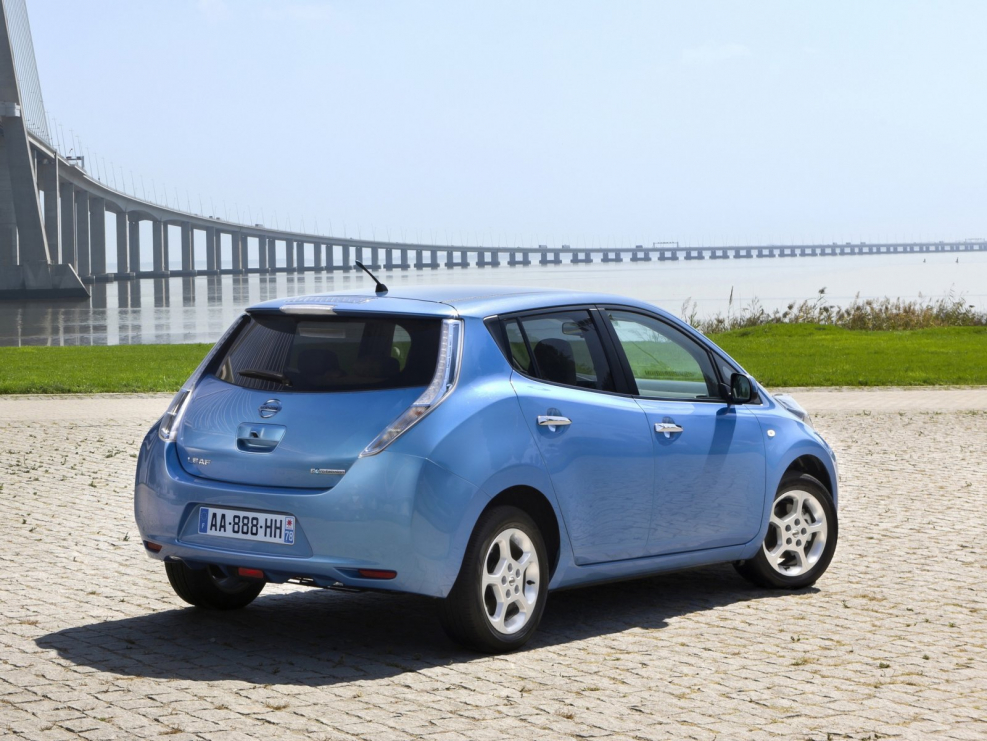 Nissan Leaf электро