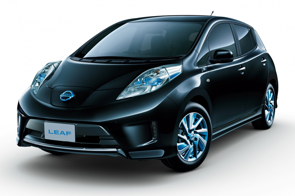 Nissan Leaf электромобиль